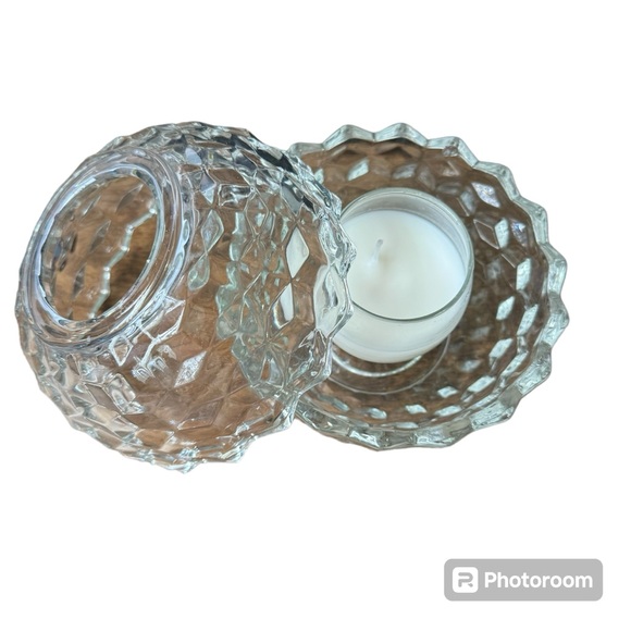 Vintage Clear Glass Cubist Round Fairy Lamp Tealight Votive
Candleholder - Picture 4 of 5